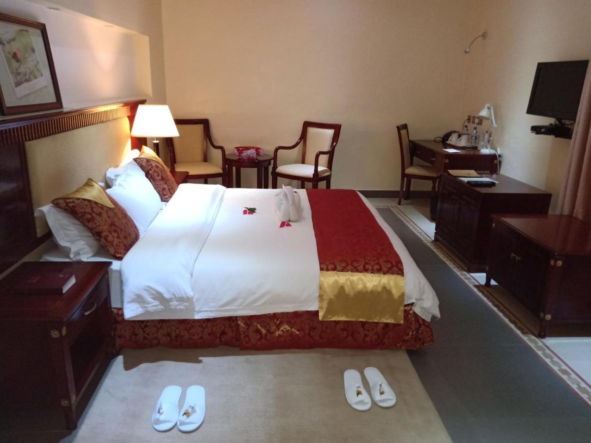 Falcon Heights Hotel Nanyuki Dış mekan fotoğraf